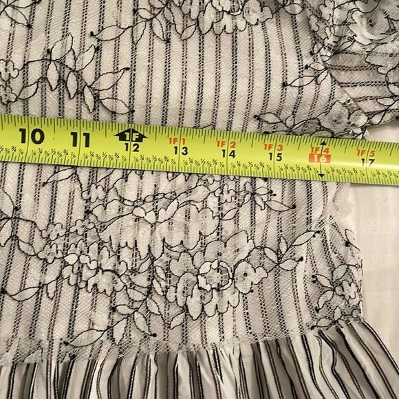 Zara Black White Striped Floral Lace Overlay Top Womens Size Medium - Picture 5 of 13